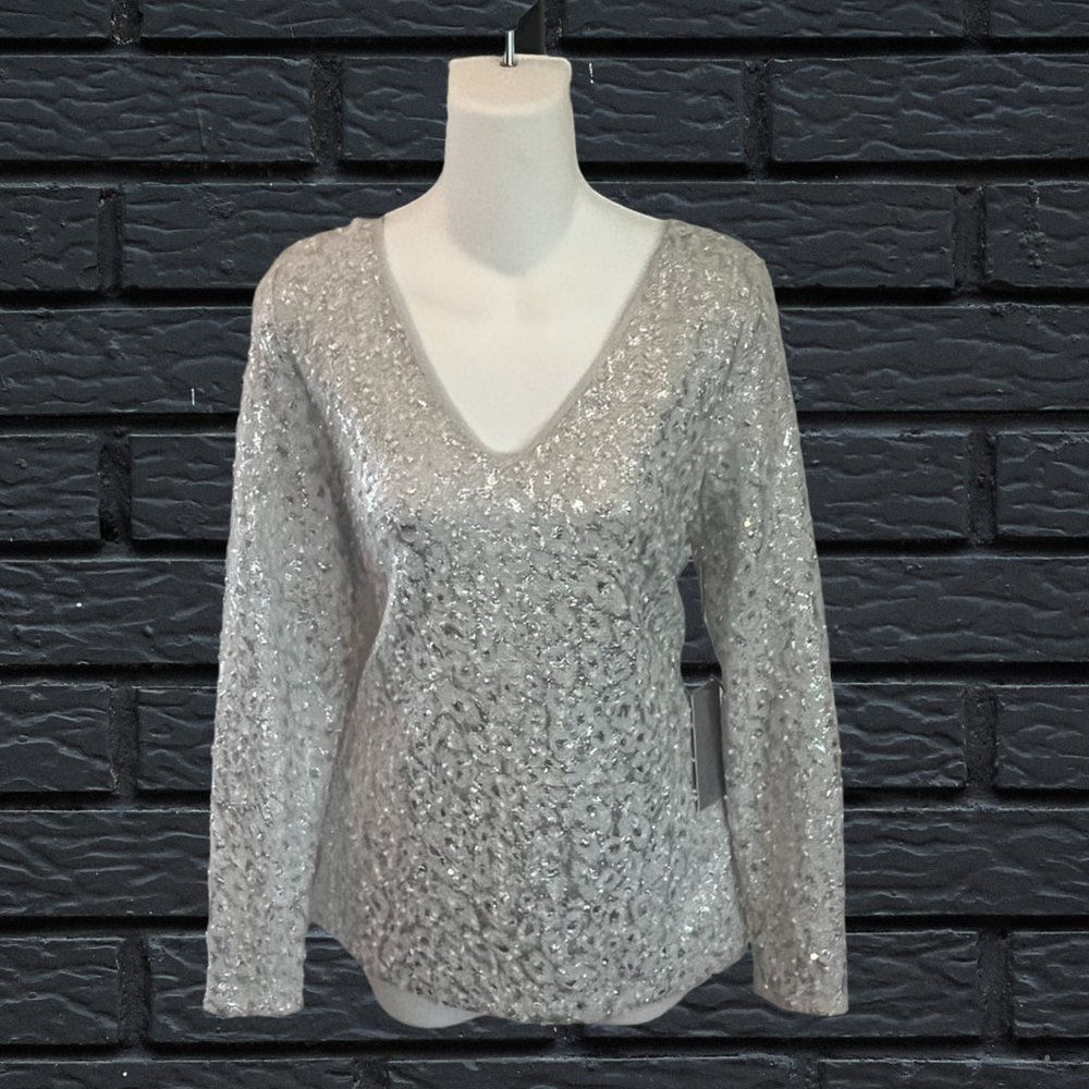Jennifer Lopez City Enchantment– silver knit top – size L - New with Tags